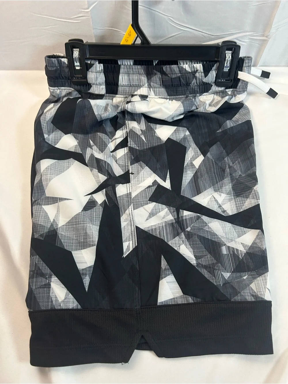 Athletic Works Black & White Geometric Printed Performance Shorts L(10-12)